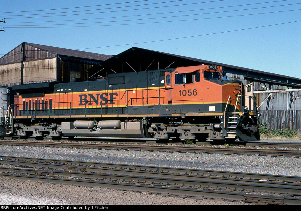 BNSF 1056